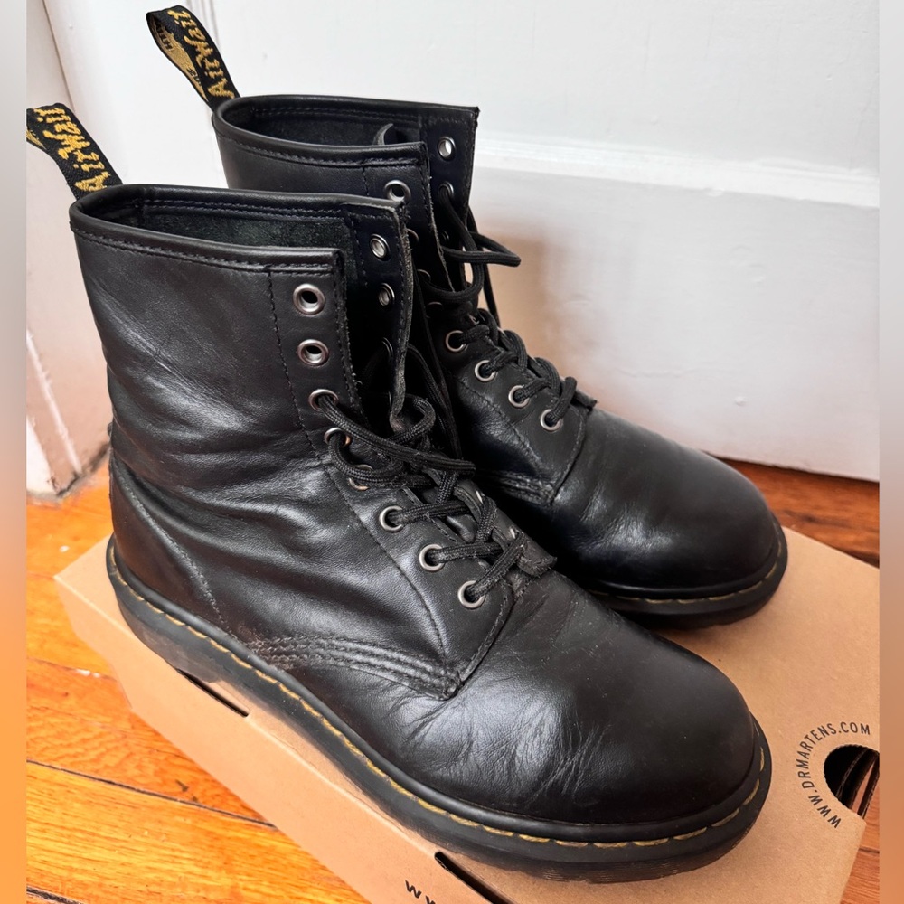 Dr. Martens 1460 Pascal Women’s Boots | Black | Size 9
